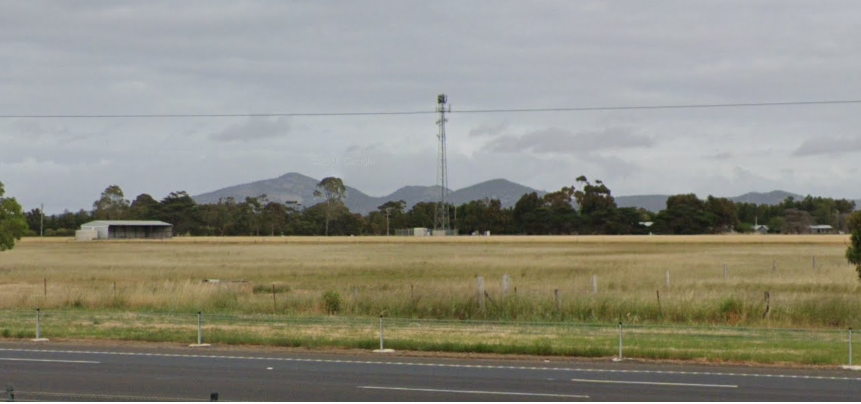 View from the Princes Fwy at Little River  looking to the You Yangs. A second tower has been approved.